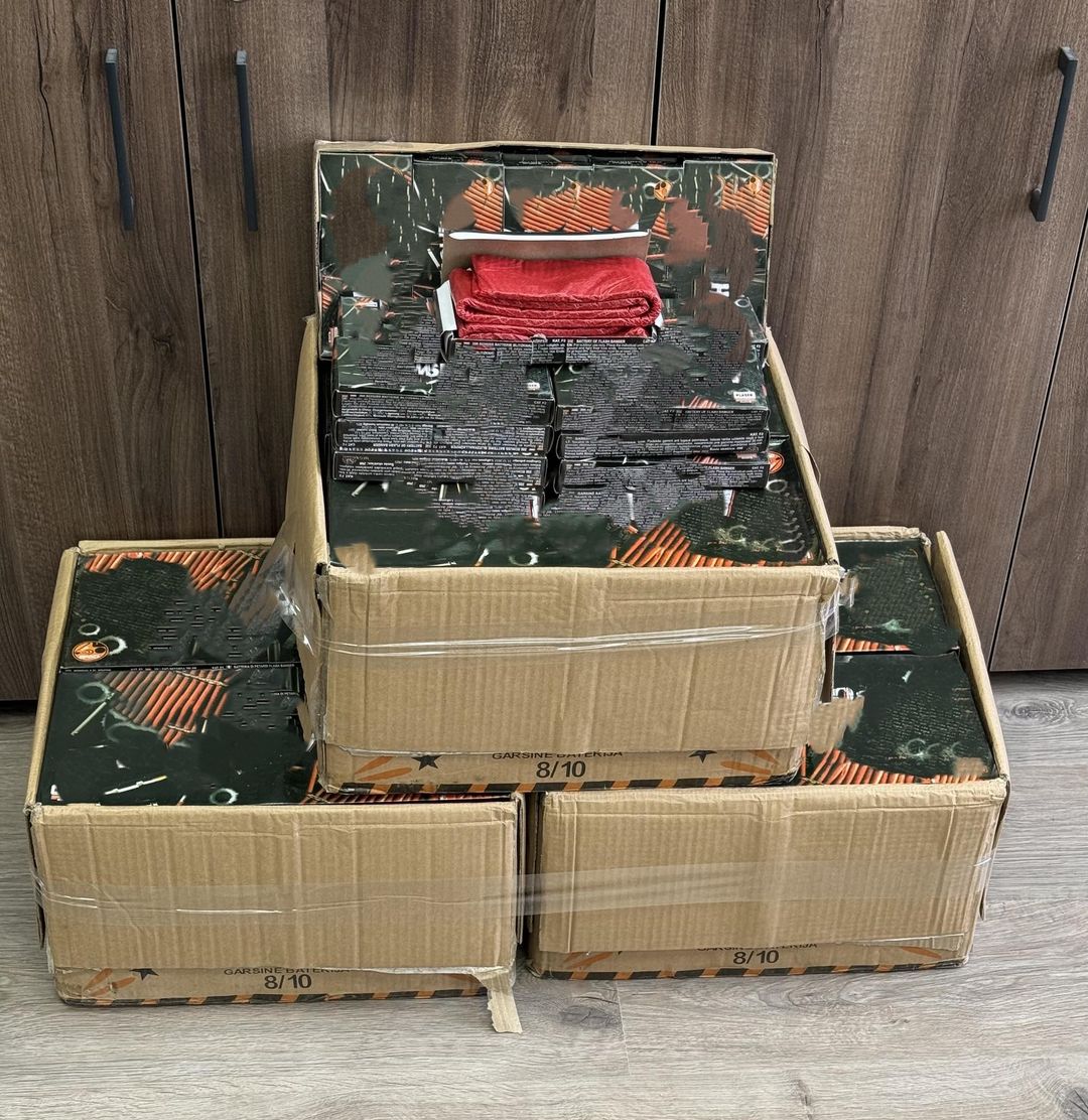 Τον έπιασαν με … 52.800 κροτίδες για την Ανάσταση