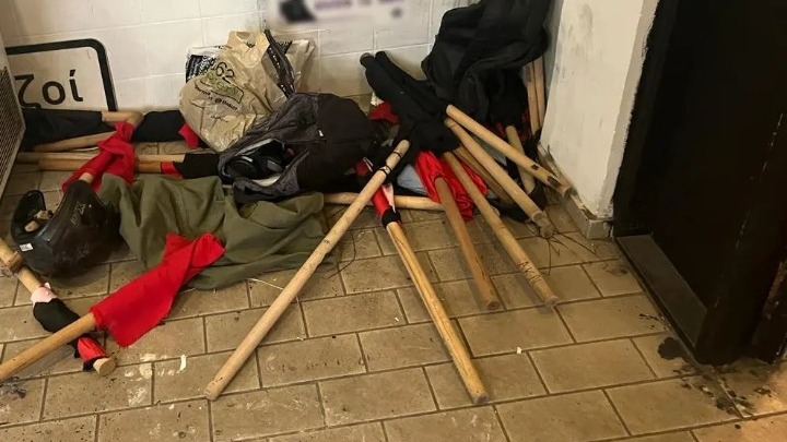 Συνολικά 27 συλλήψεις στην κατάληψη της Νομικής