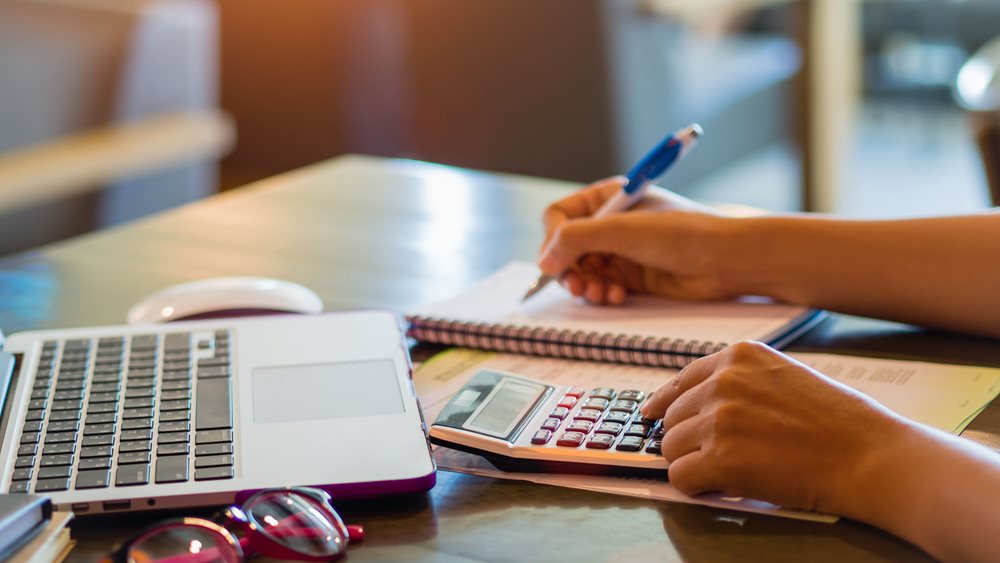 Εφορία: Στο στόχαστρο 60.000 νέοι οφειλέτες με ληξιπρόθεσμα χρέη