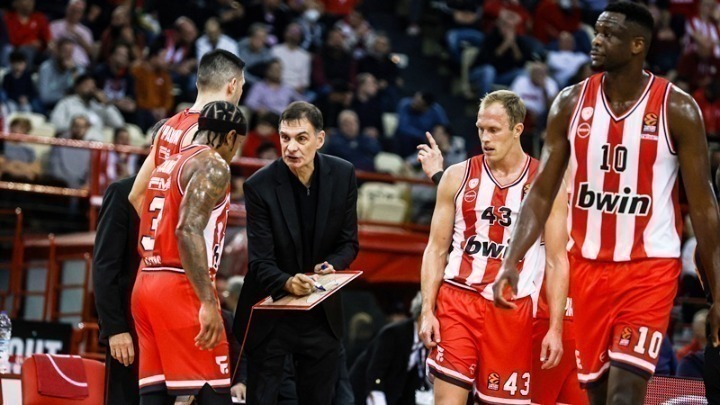 Νίκη στο καυτό ΣΕΦ θέλει ο Ολυμπιακός