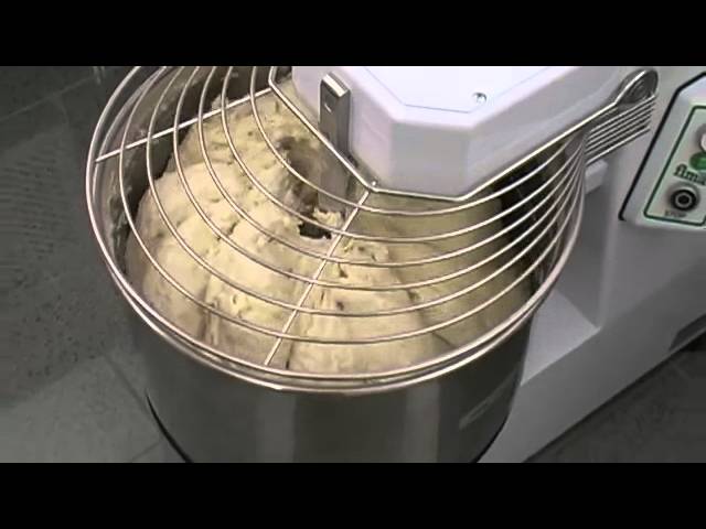 Τραυματισμός γυναίκας από … ζυμωτήριο