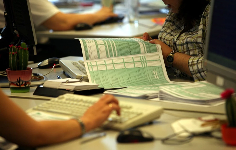 Φορολογικές δηλώσεις: Ο “μαγικός κωδικός” που εξαφανίζει τεκμήρια