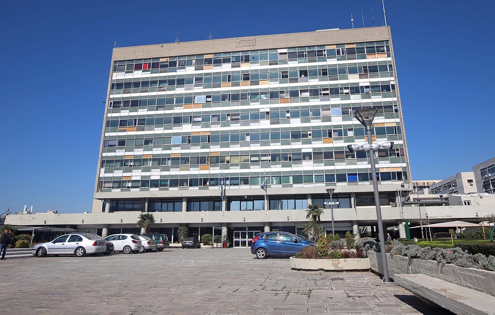 Λιποθύμησε από τη ζέστη φοιτητής σε ώρα εξετάσεων