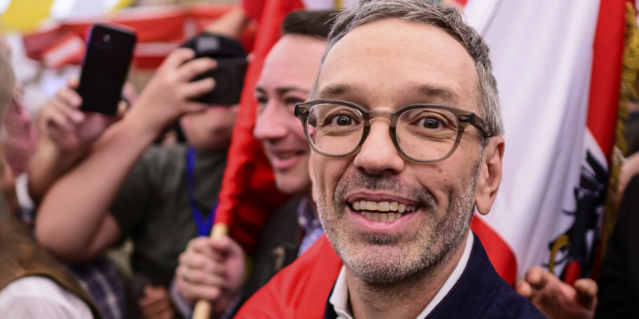 Αυστρία: Ιστορική νίκη της Ακροδεξιάς