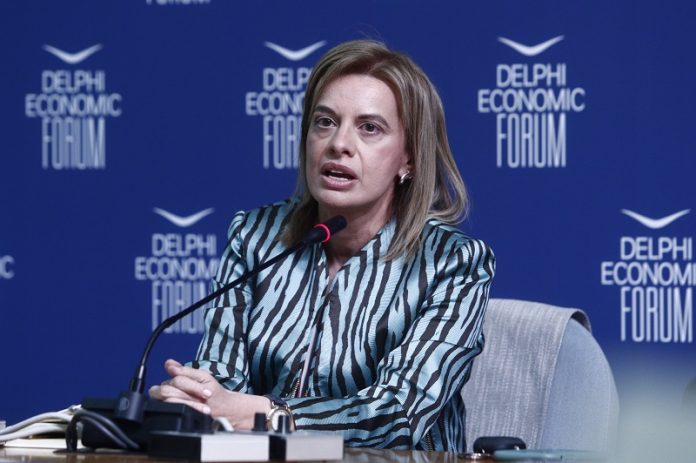 Ρ. Βρεττού: «Δε λειτουργούν με εντέλλεσθε τα νοσοκομεία»