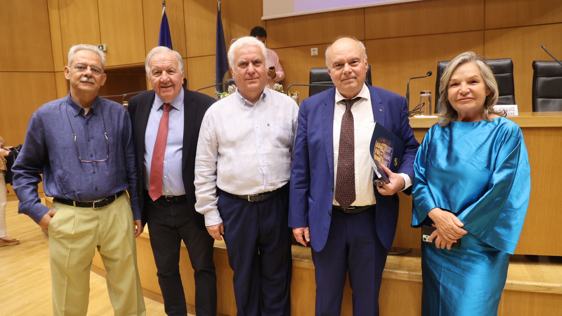 Επιτυχημένη συνεδρίαση για τα 100 χρόνια λειτουργίας του Επιμελητηρίου Ηρακλείου