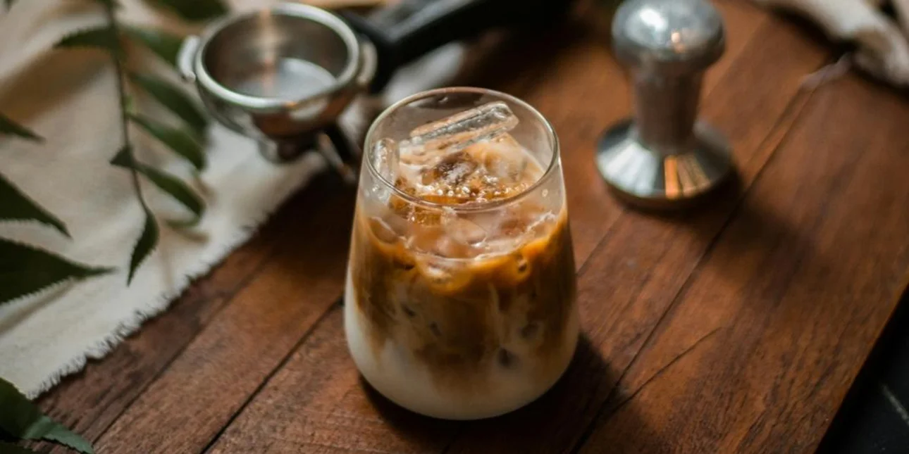 Καρδιολόγος προειδοποιεί: Mην πίνετε καφέ μετά από αυτή την ώρα και αυτός είναι ο λόγος