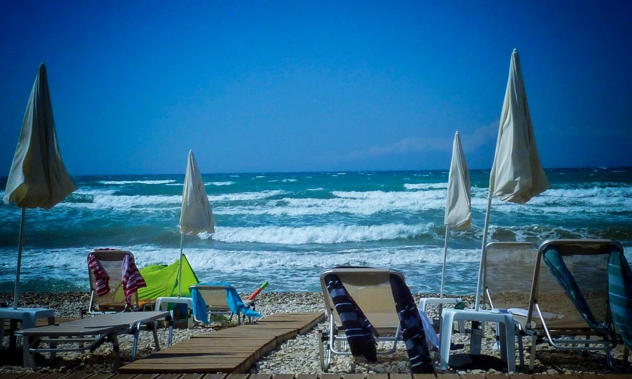 Ιούλιος μπαίνει με ζέστη και ανέμους στην Κρήτη – Δε λείπουν και οι καταιγίδες αλλά…αλλού….