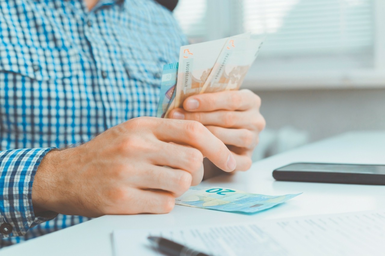 Συντάξεις Φεβρουαρίου 2025: Νωρίτερα οι πληρωμές – Πότε θα μπουν τα λεφτά