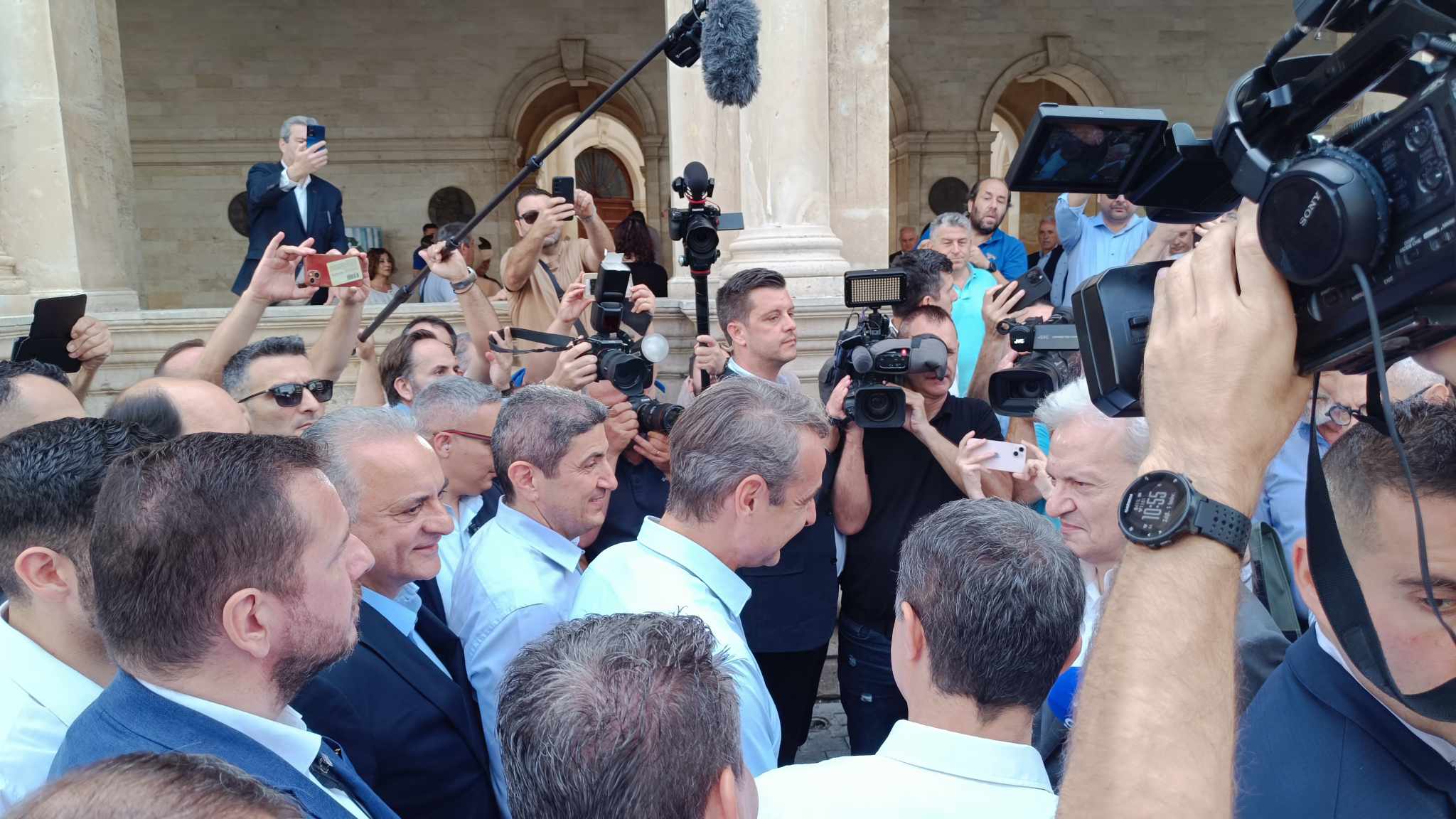 Υποδέχτηκε τον Μητσοτάκη ο Καλοκαιρινός