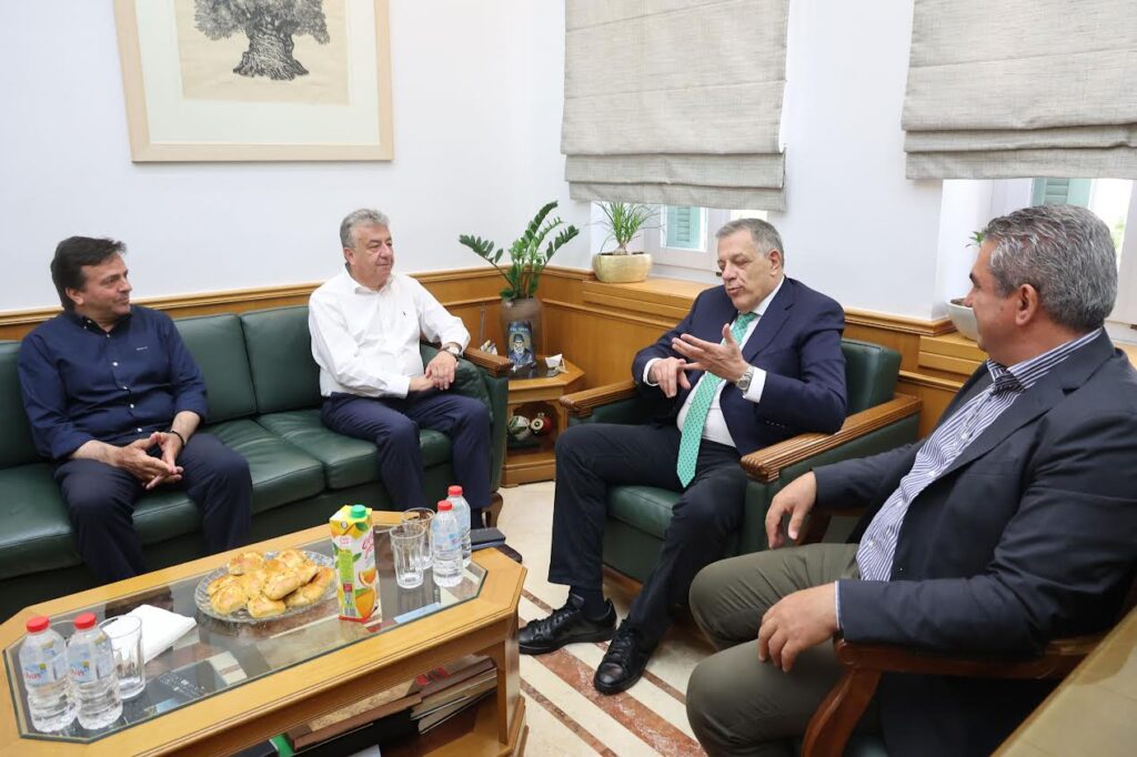 Ο Υφυπουργός Υποδομών στον Περιφερειάρχη