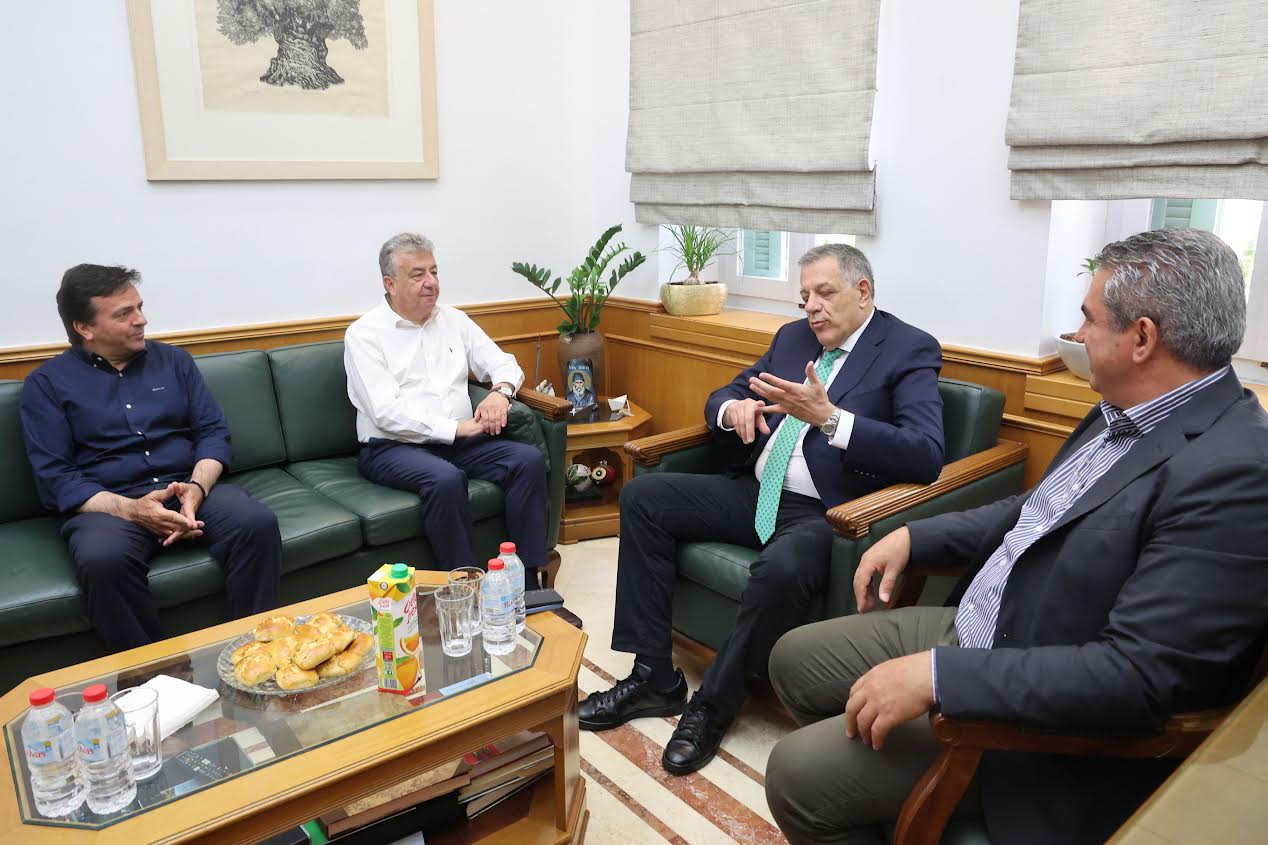 Ο Υφυπουργός Υποδομών στον Περιφερειάρχη