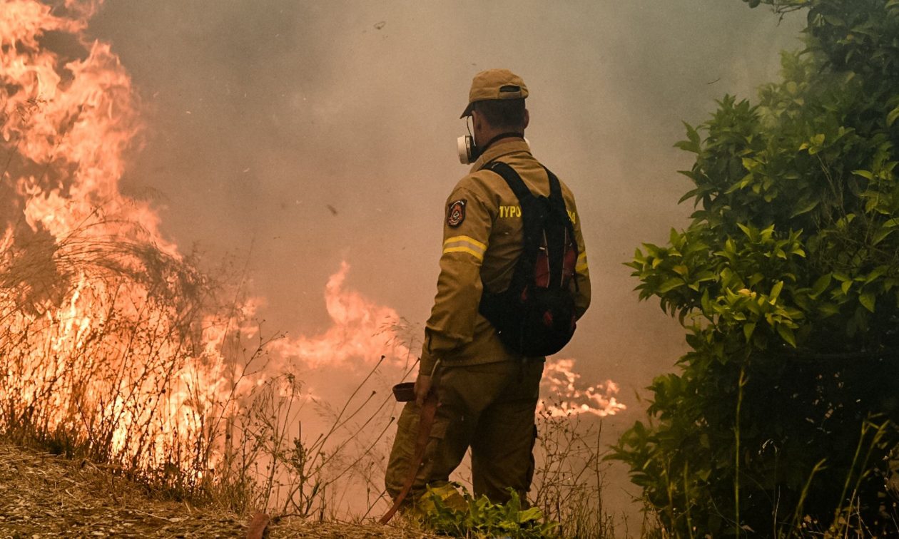 Πολύ υψηλός κίνδυνος πυρκαγιάς σε όλη τη χώρα!
