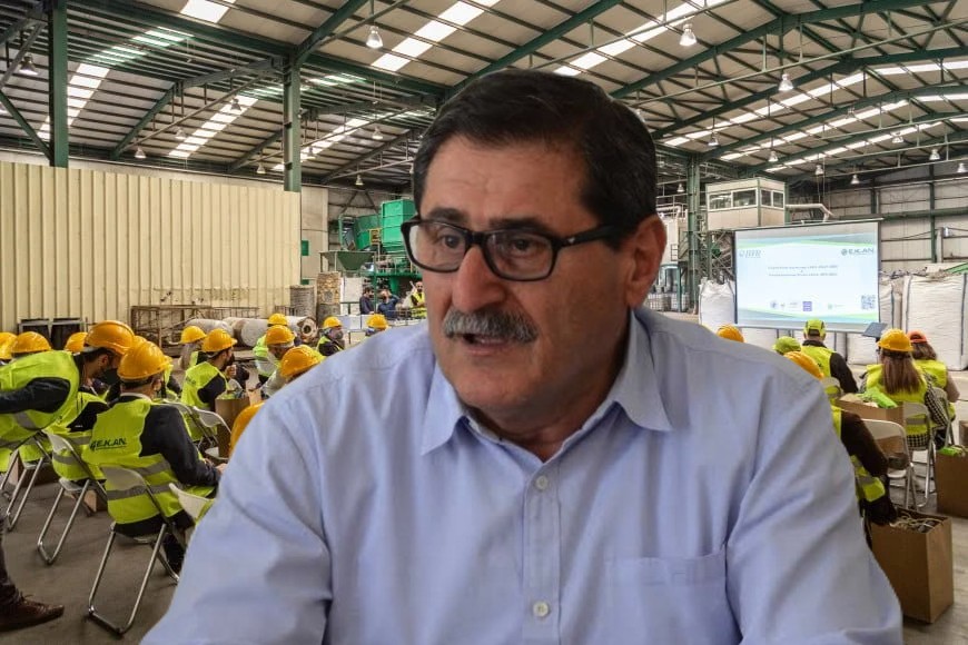 Πελετίδης για ανακύκλωση: “Το Κράτος προστατεύει την αρπαχτή ή το λαό;”