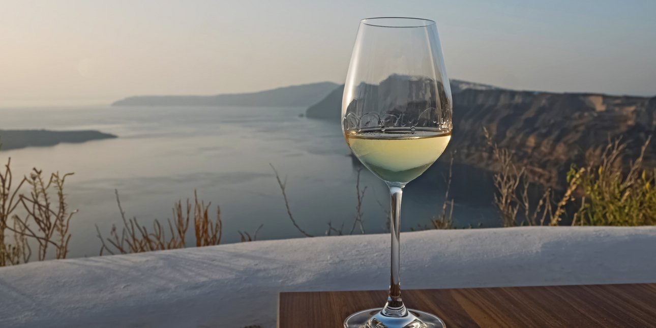 Η Σαντορίνη στην οινική ελίτ του κόσμου