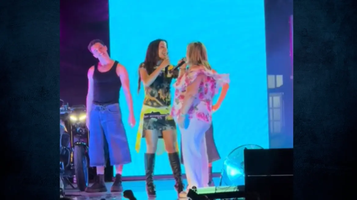 Σάττι και Θώδη μαζί στη σκηνή!