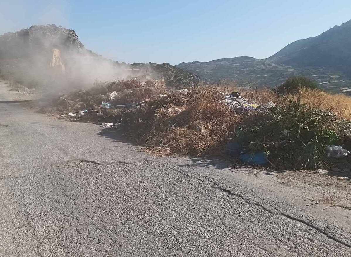 «Εξαφανίζει» τις παράνομες χωματερές ο Δήμος Ηρακλείου