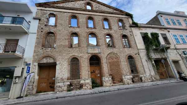 Εβδομάδα πλειστηριασμών για επαγγελματικά ακίνητα