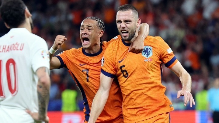 «Οράνιε» και «λιοντάρια» με φόντο τον τελικό του Βερολίνου