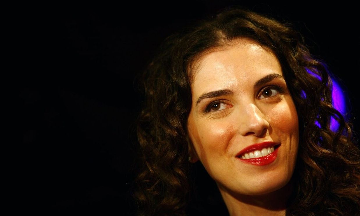 Φωτεινή Δάρρα: Η αποκάλυψη για τη γνωριμία και το φλέρτ με τον Αλέν Ντελόν