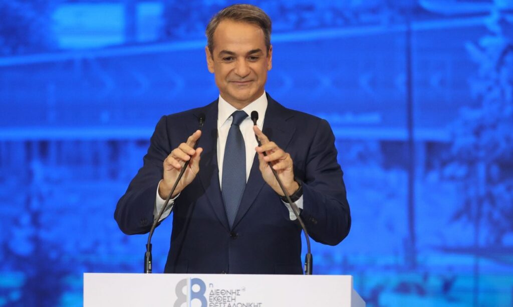 Τρίτεκνοι με… δικαιώματα πολύτεκνων