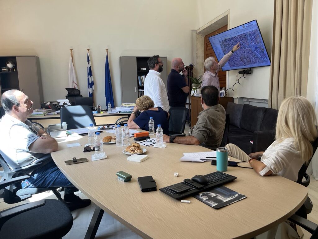 H δημιούργια πεζοδρομίων και χώρων δωρεάν στάθμευσης στο προσκήνιο…