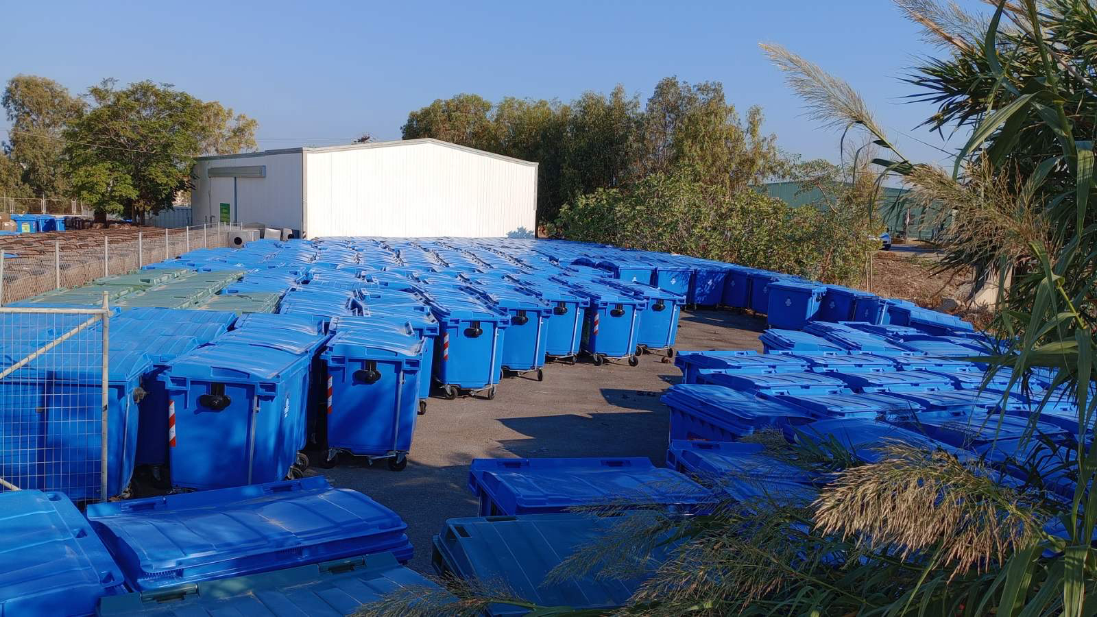 Ενισχύεται η ανακύκλωση στο Ηράκλειο με 502 νέους μπλε κάδους