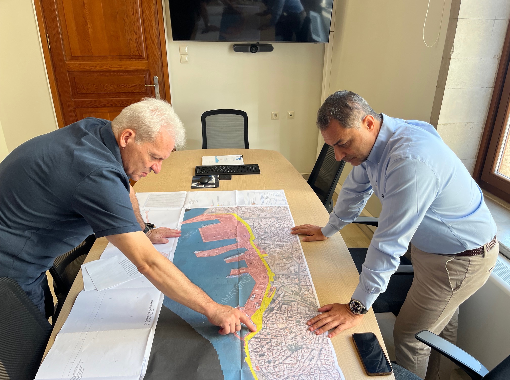 H Χερσαία Ζώνη Λιμένα, Αεροδρόμιο Ηρακλείου και ΒΟΑΚ, στο επίκεντρο της συνάντησης Καλοκαιρινού-Σενετάκη