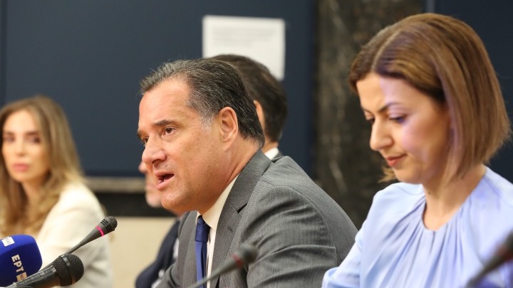 Όλες οι αλλαγές στο ΕΣΥ – Τι θα ισχύσει για τα απογευματινά χειρουργεία, τον προσωπικό γιατρό