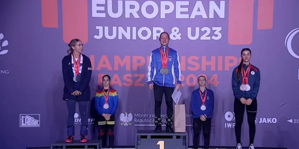 Έσπασε τα… κοντέρ και τρία χρυσά για τη Μ. Στρατουδάκη!