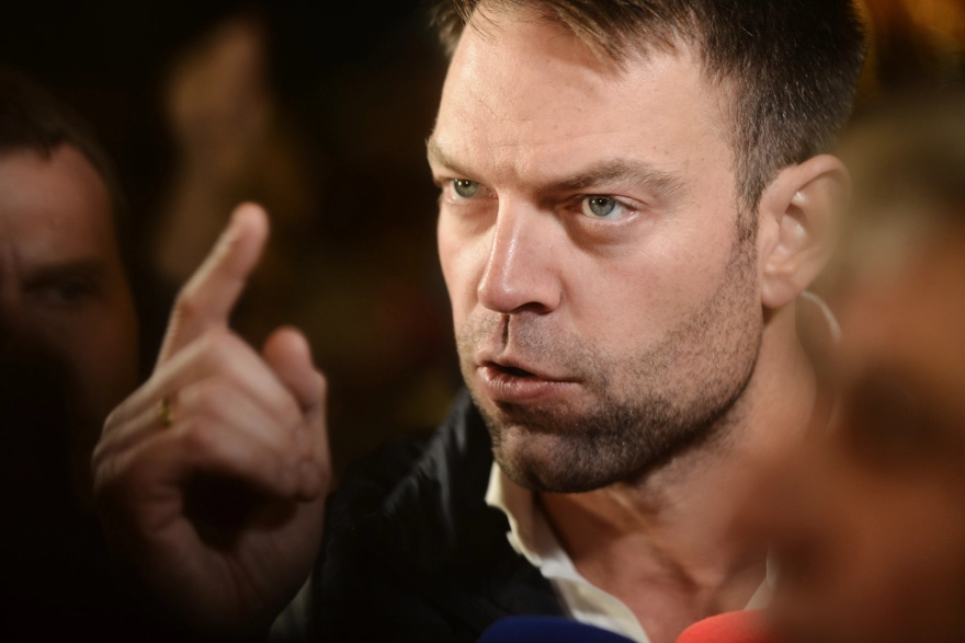 Στ. Κασσελάκης: «Καλώ άμεσα όλη την Πολιτική Γραμματεία να παραιτηθεί»