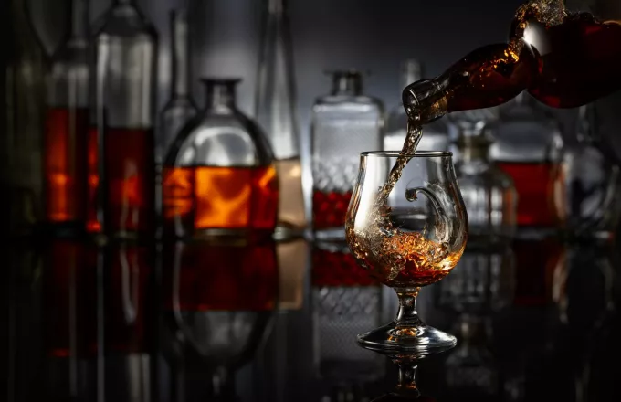 SOS εκπέμπουν οι ελληνικές εταιρείες παραγωγής αλκοολούχων ποτών