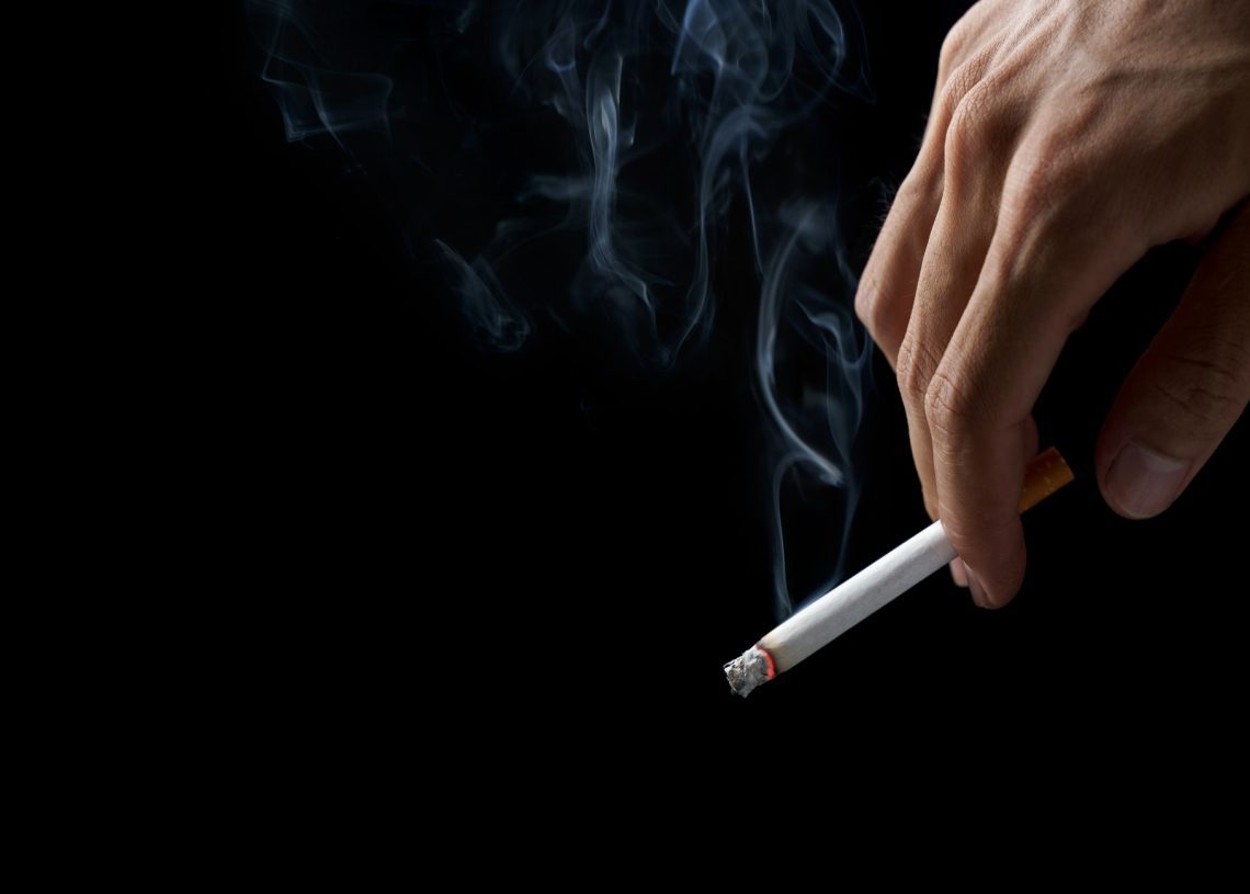 «Καπνίζω κάτω από 5 τσιγάρα την ημέρα, πειράζει;» – Νέα μελέτη απαντά