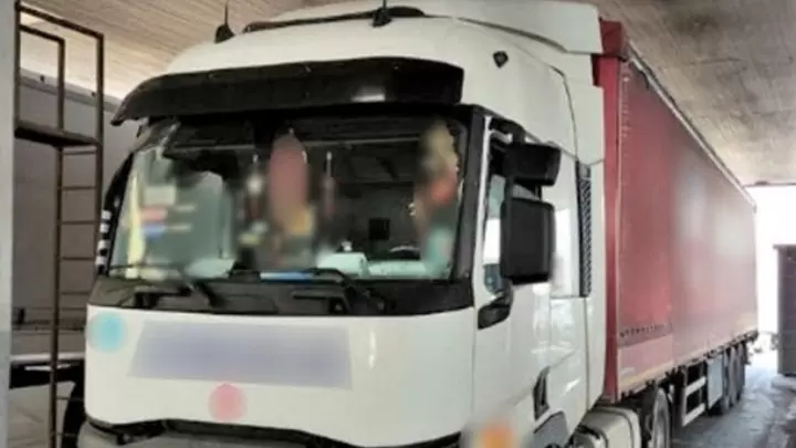 Μηχάνημα ανίχνευσης καρδιακών παλμών εντόπισε σε φορτηγό μετανάστες