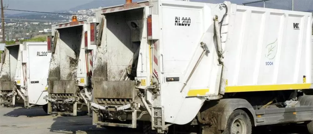 Πειραιάς: Απορριμματοφόρο παρέσυρε και σκότωσε 88χρονο