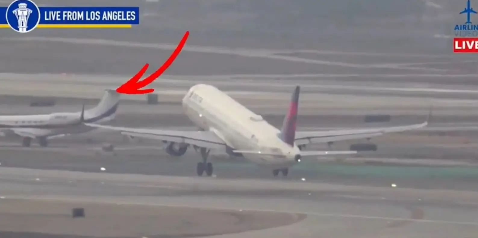 Λος Άντζελες: Αεροπλάνο παραλίγο να συγκρουστεί με τζετ πριν την απογείωση – «Σταμάτα, σταμάτα»