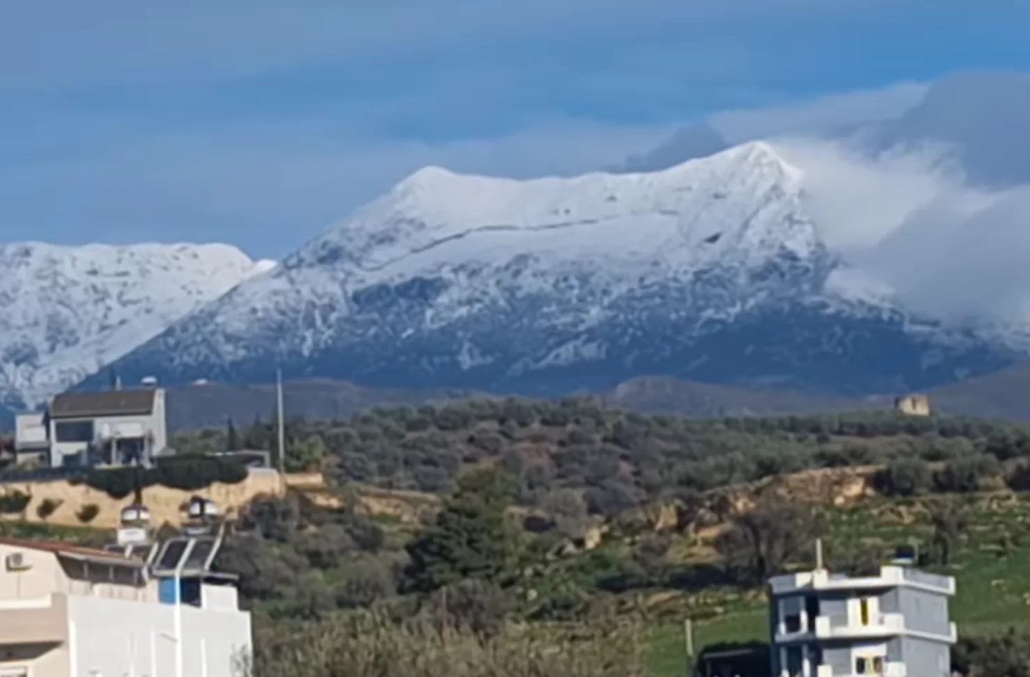 Ντύθηκε στα «λευκά» ο Ψηλορείτης…