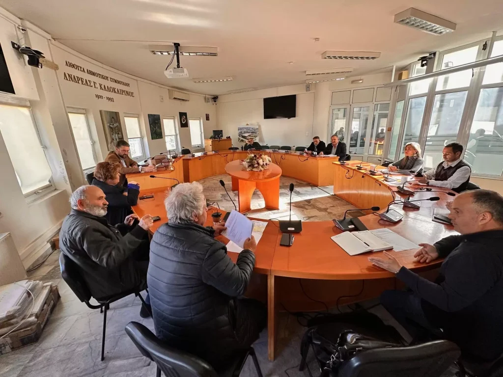 Συνάντηση Μποκέα με το Τοπικό Συμβούλιο Κρουσώνα