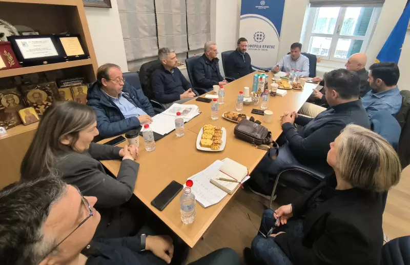 Σύσκεψη στην Αντιπεριφέρεια Ηρακλείου για θέματα που απασχολούν τις επιχειρήσεις Φοινικιάς και Μαλάδων