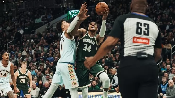 Νίκη για τους Μπακς με πρωταγωνιστή τον Γιάννη Αντετοκούνμπο – Αγγιξε το triple double