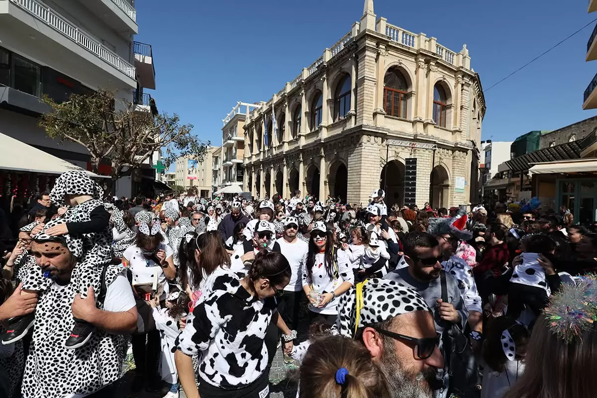 Ανοιχτή πρόσκληση προς ραδιοφωνικούς σταθμούς για την κάλυψη της Καρναβαλικής παρέλασης του Δήμου Ηρακλείου