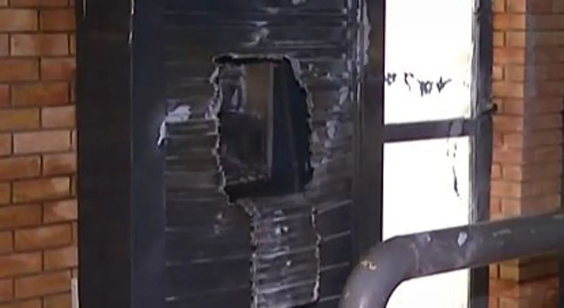 Έκρηξη σε ΑΤΜ στον Γέρακα – Οι δράστες δεν πήραν χρήματα