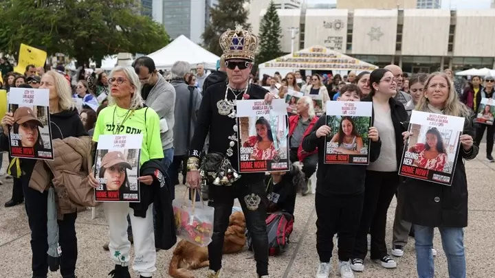 Παραδόθηκαν στον ισραηλινό στρατό οι 4 Ισραηλινές όμηροι στη Γάζα
