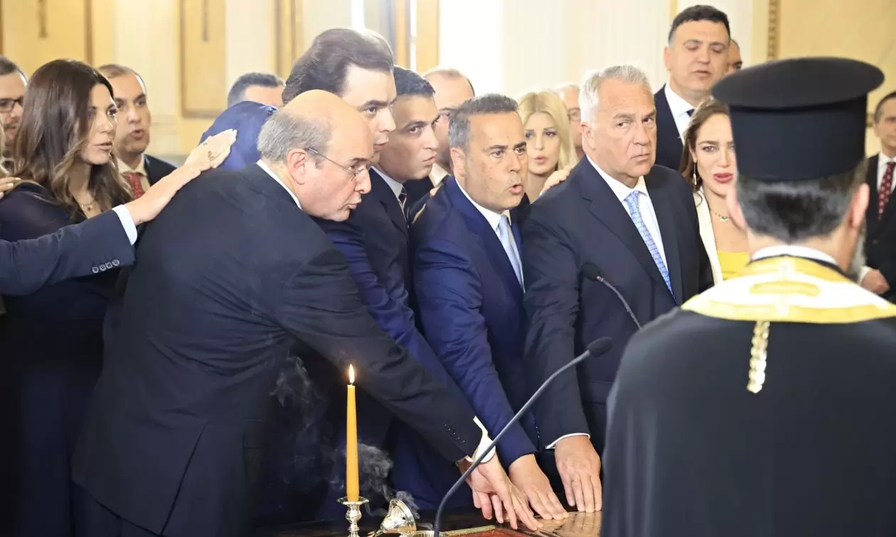Ορκίστηκε η νέα κυβέρνηση