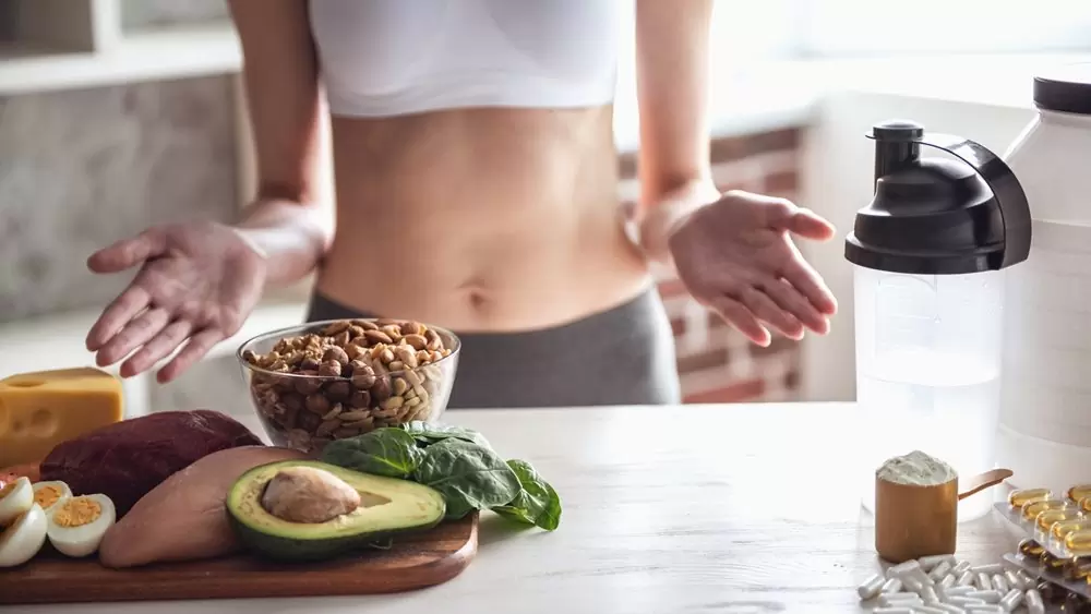 Το διατροφικό πλάνο που προσφέρει ενυδάτωση στον οργανισμό και βοηθά στη μείωση βάρους