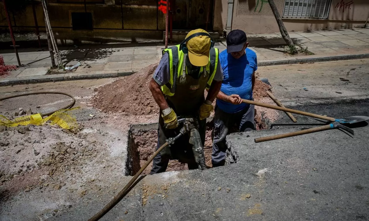 Αυξήσεις μισθών στους υπαλλήλους δήμων – Ποιους αφορά