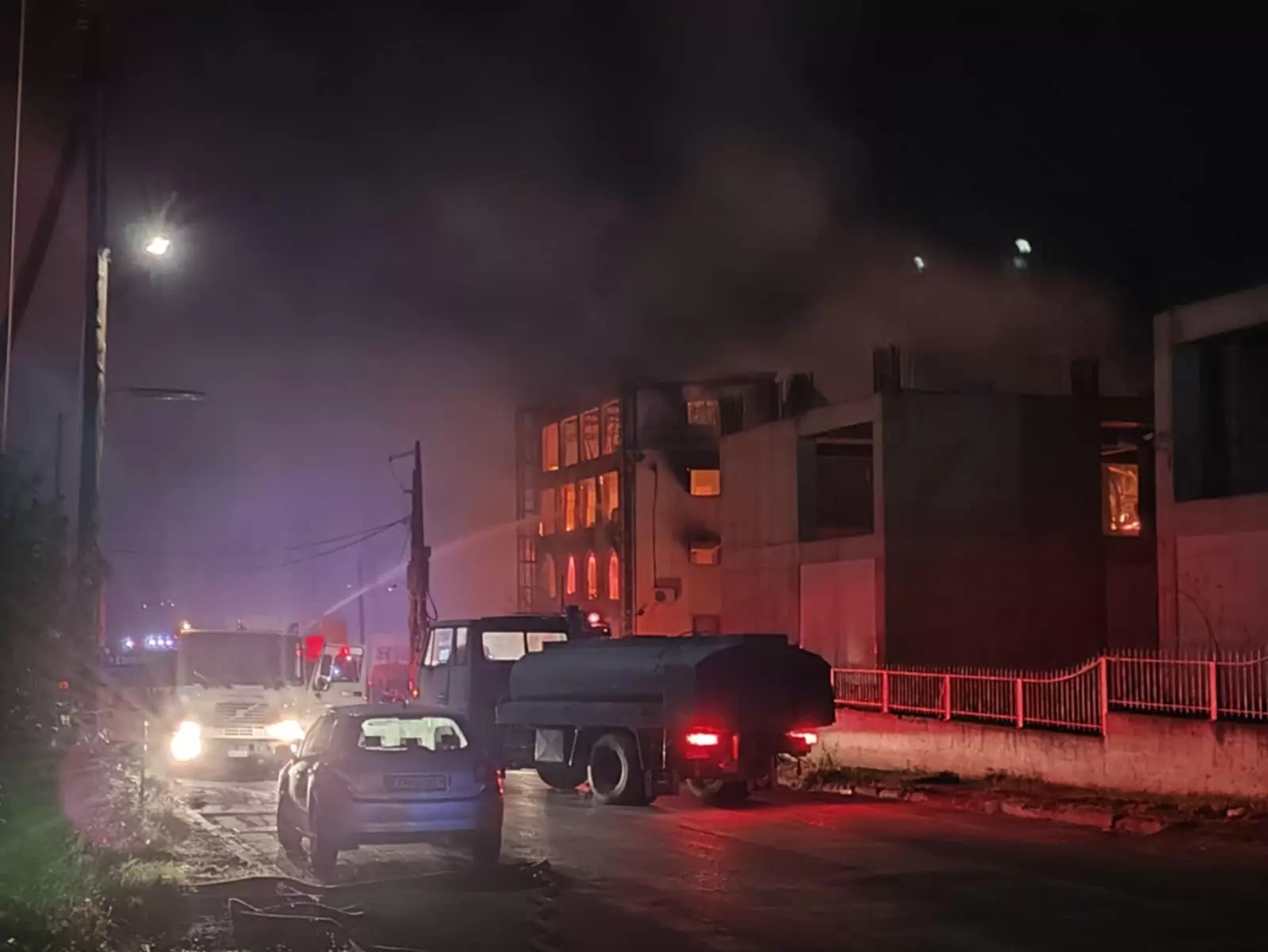 Τεράστιες καταστροφές στο εργοστάσιο Κοπιδάκης