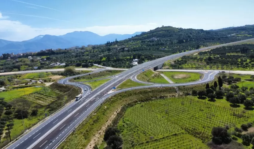 Στην κυκλοφορία η νέα παράκαμψη Αρκαλοχωρίου και ο ανισόπεδος κόμβος