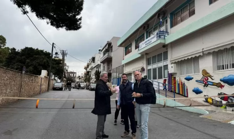 Νέα αυτοψία του δημάρχου Ηρακλείου στο 16ο Δημοτικό Σχολείο για την κατασκευή προαύλιου χώρου