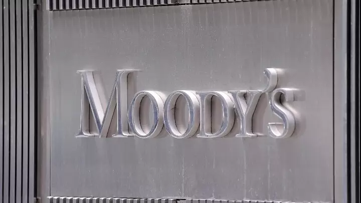 Moody’s: Αναβάθμισε την Ελλάδα στην επενδυτική βαθμίδα Baa3 με σταθερές προοπτικές